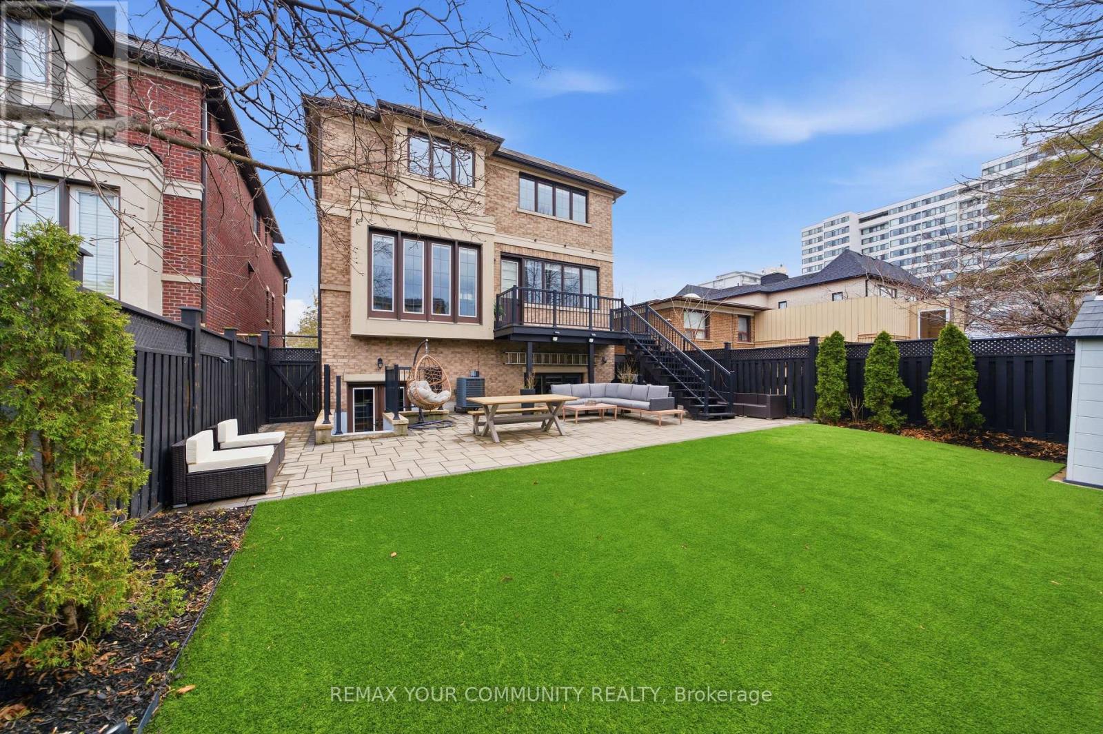 116 FRONTENAC AVENUE - 46