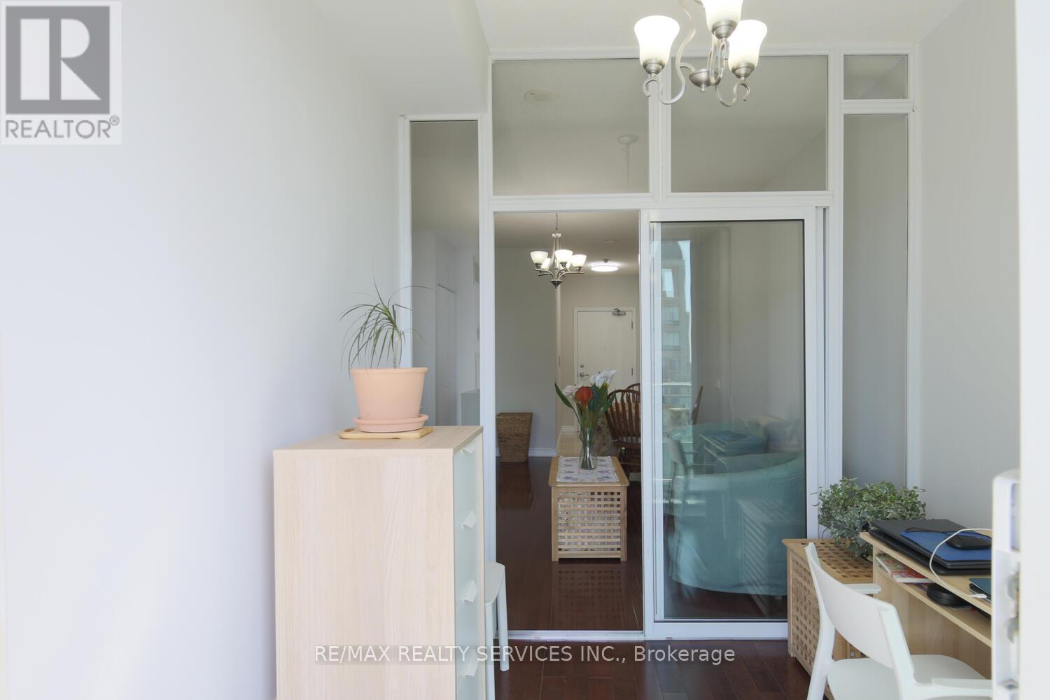 #1215 60 BYNG AVENUE - 26