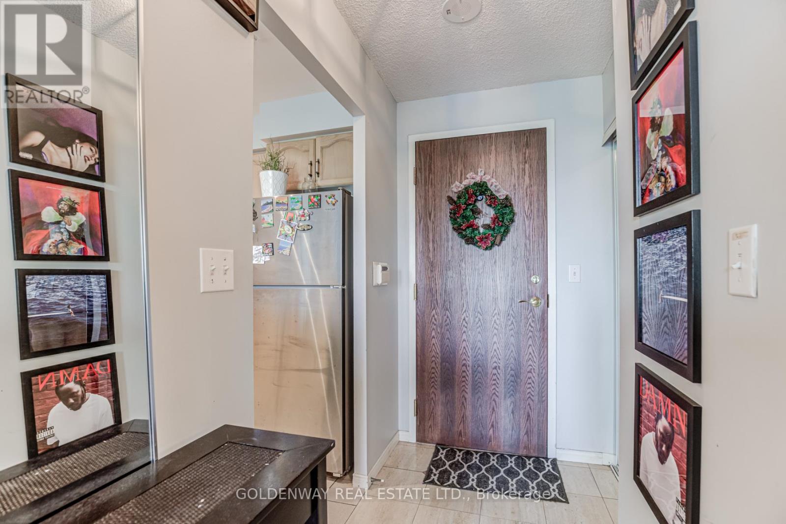 #402 18 PEMBERTON AVENUE - 6
