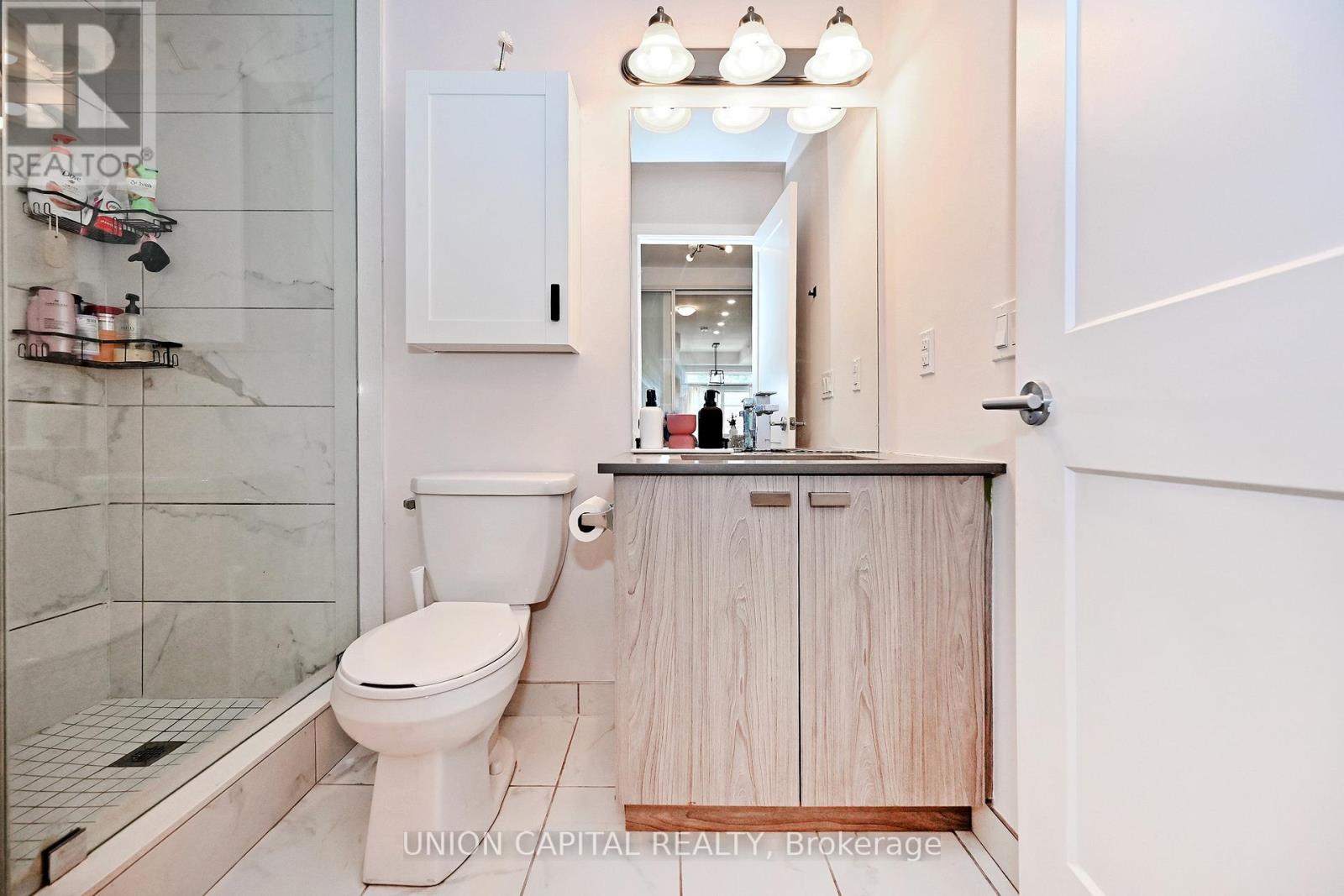 #39 57 FINCH AVENUE W - 23