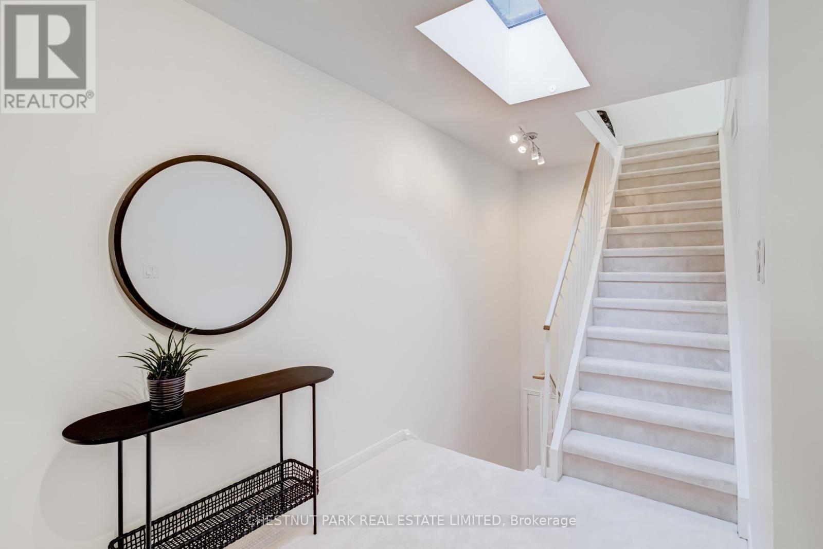 #9 41 SPRUCE STREET - 26