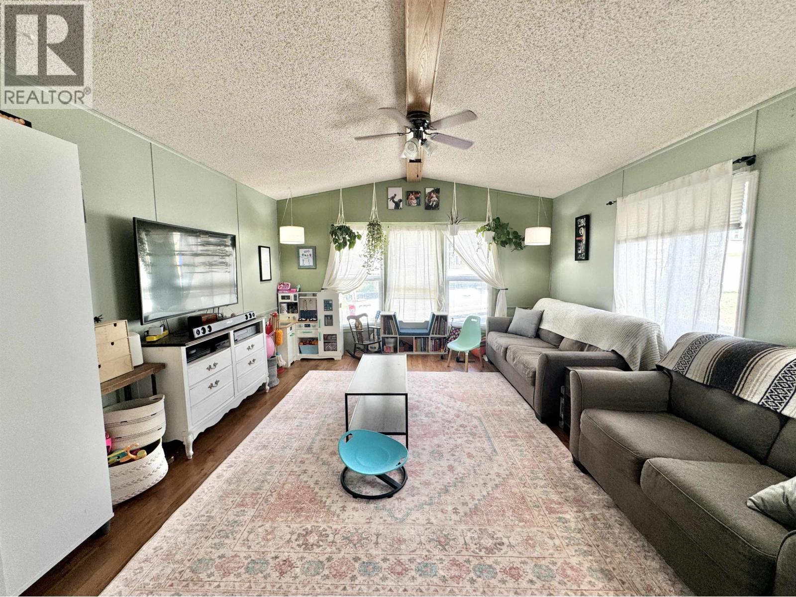 #83 770 N ELEVENTH AVENUE - 9
