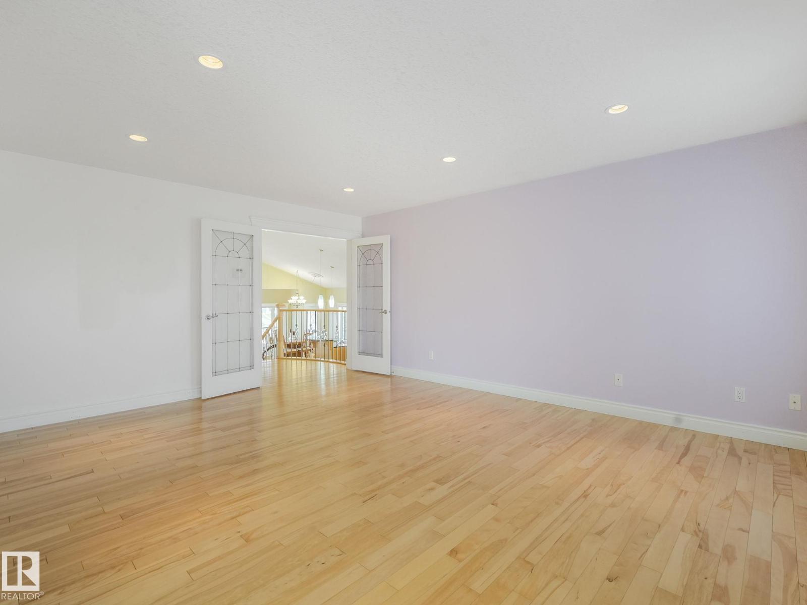 7504 161A AV NW - 24