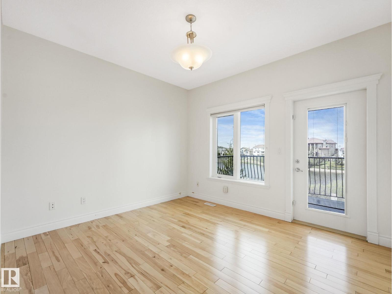 7504 161A AV NW - 30