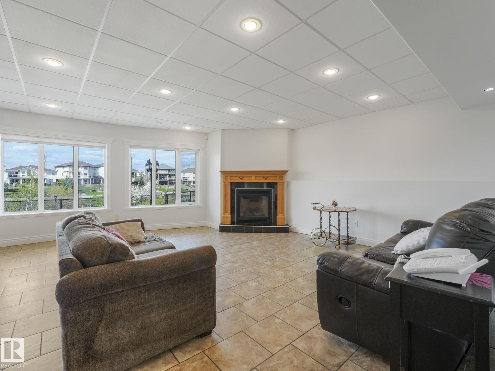 7504 161A AV NW - 40