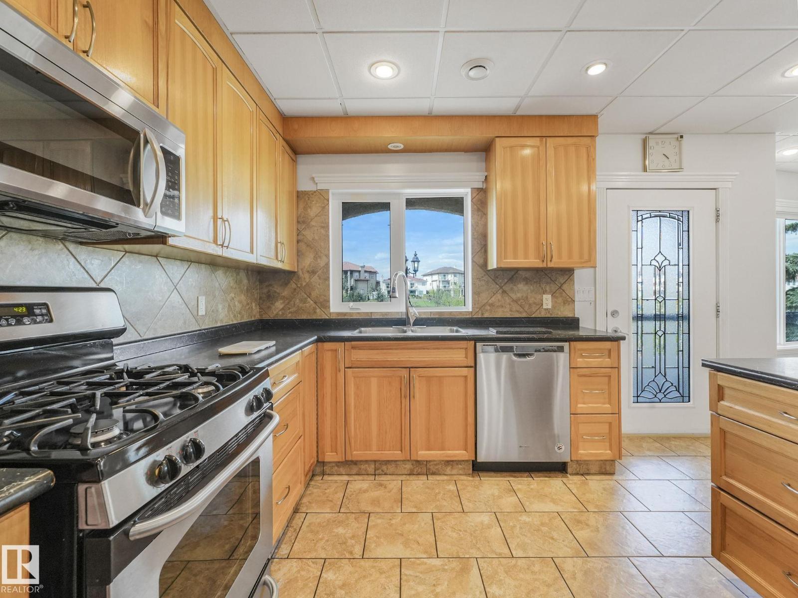 7504 161A AV NW - 45