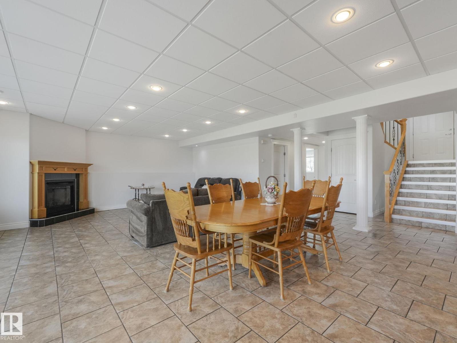 7504 161A AV NW - 47