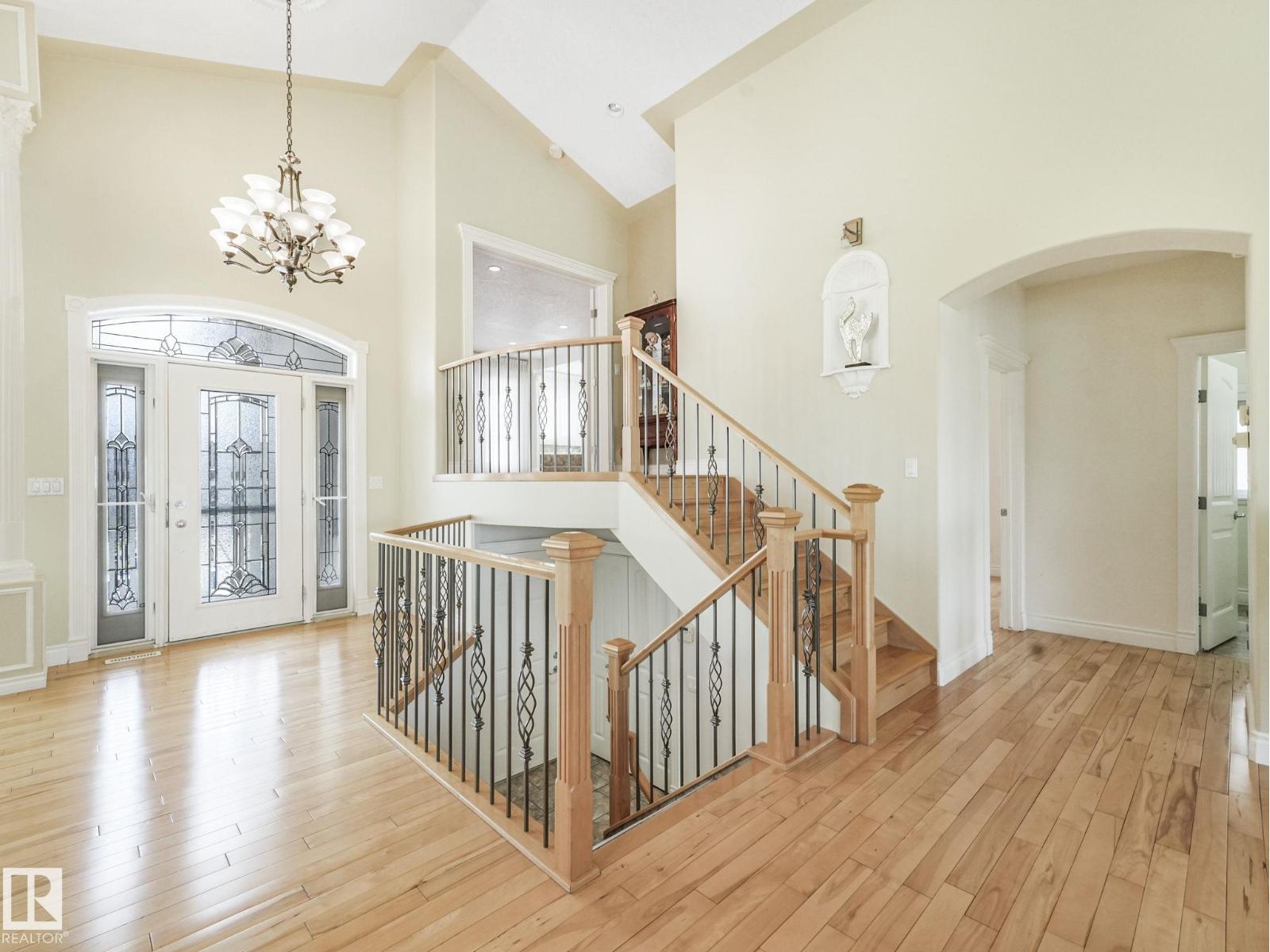 7504 161A AV NW - 5