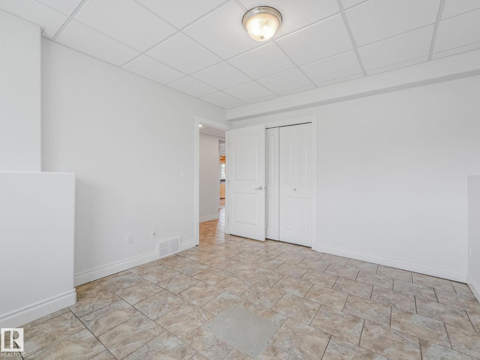 7504 161A AV NW - 50