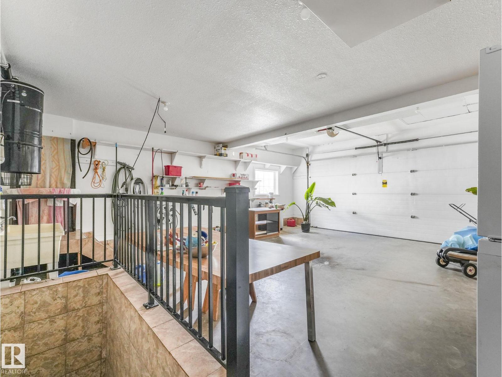 7504 161A AV NW - 56