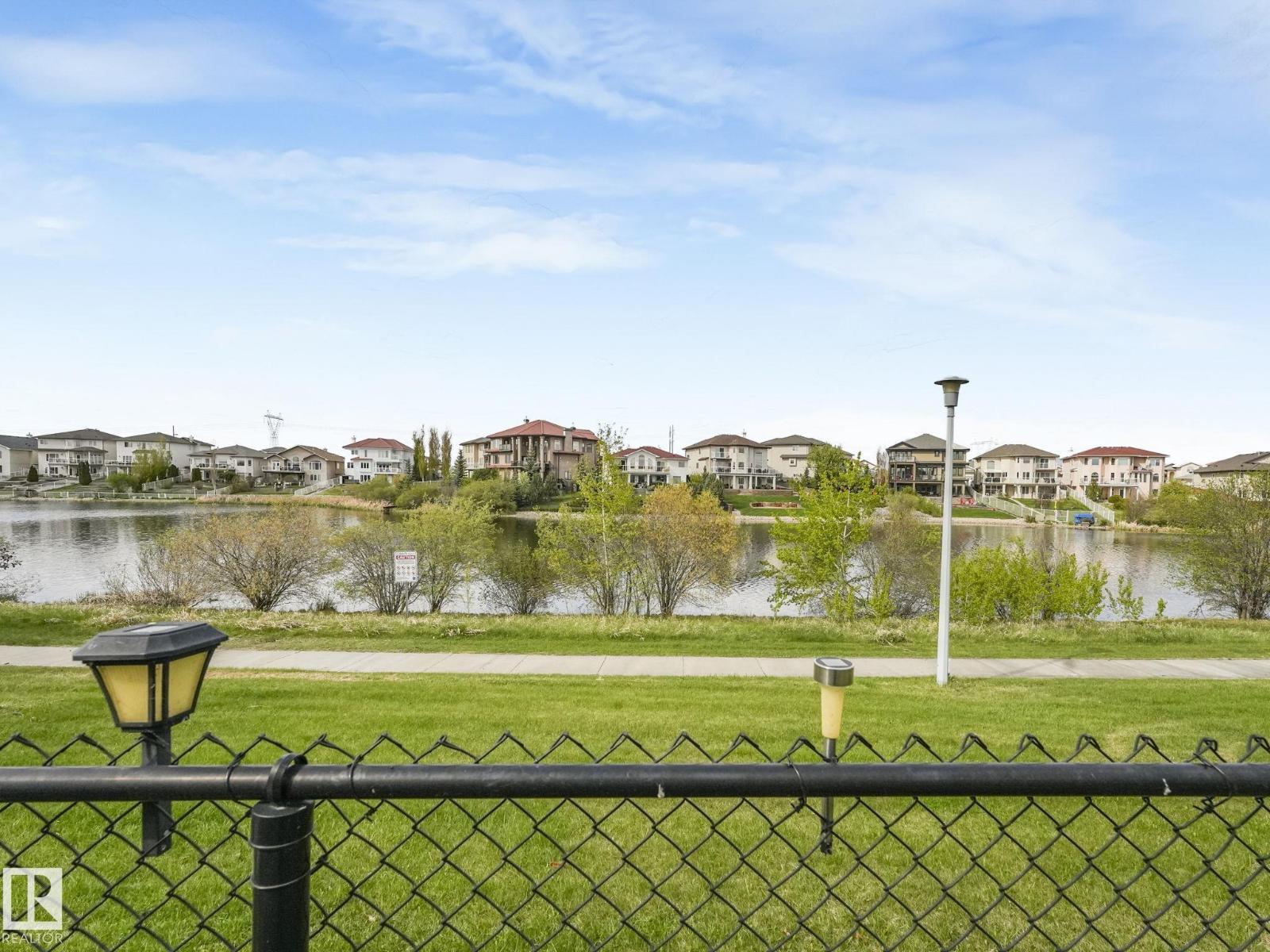 7504 161A AV NW - 64