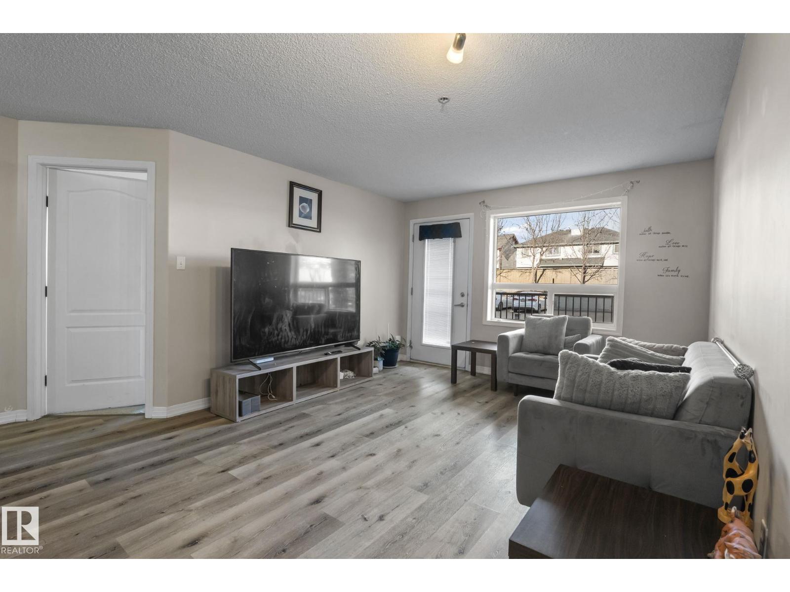 2106 9357 Simpson DR NW NW - 4