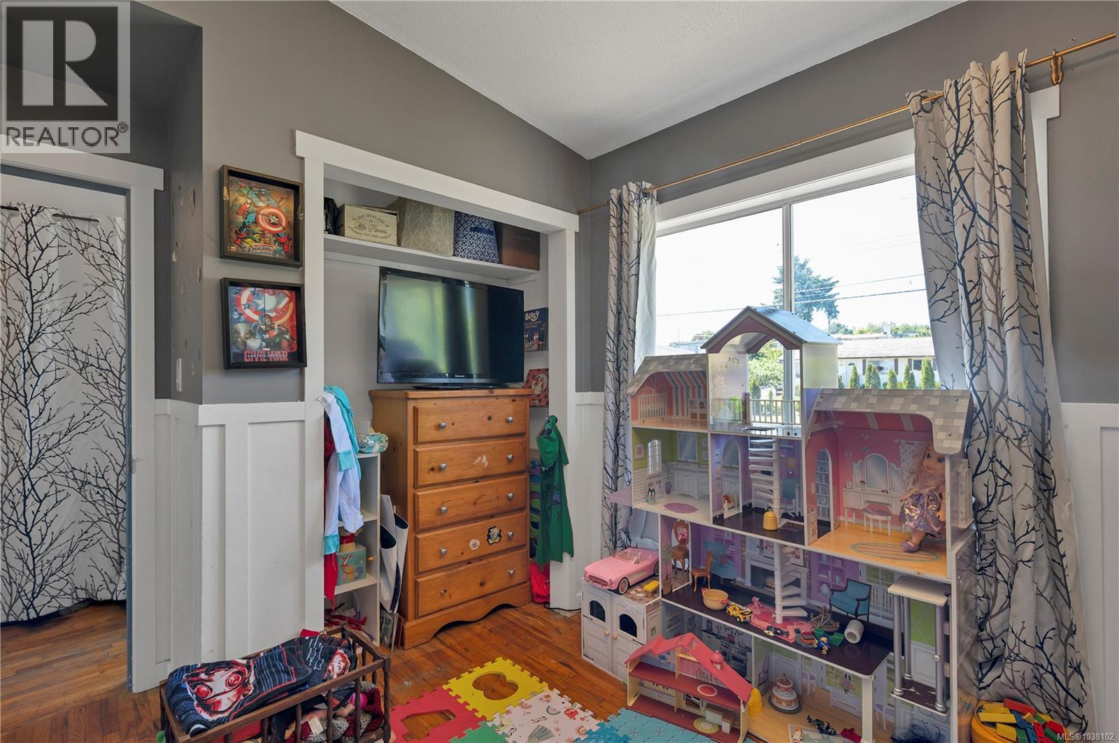763 Upland Dr - 24