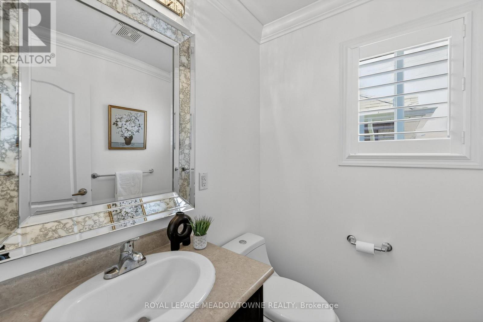 1452 BASSINGTHWAITE COURT - 22