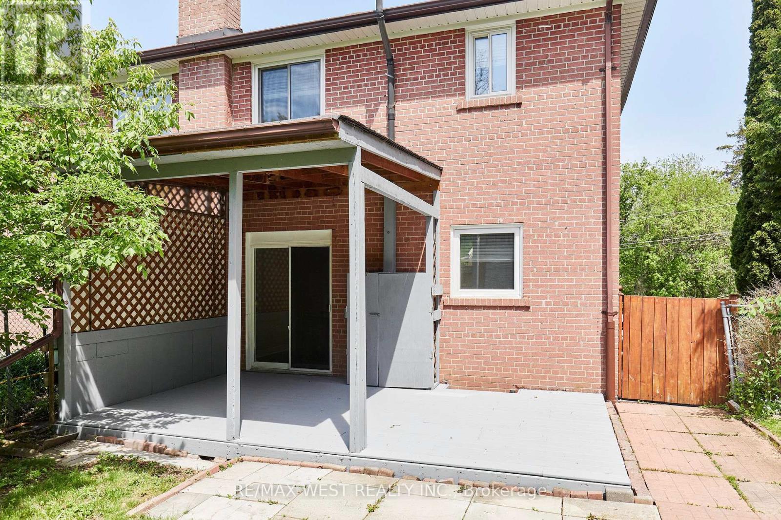 20 MILL STREET - 27