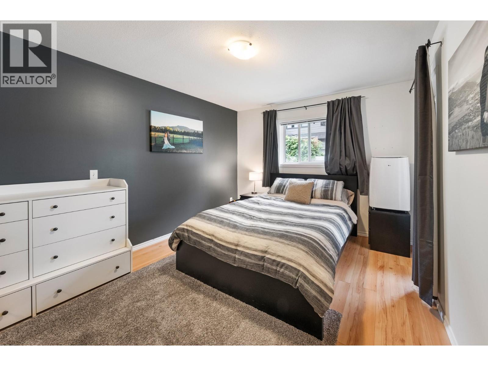 #12 215 Taylor Road - 21