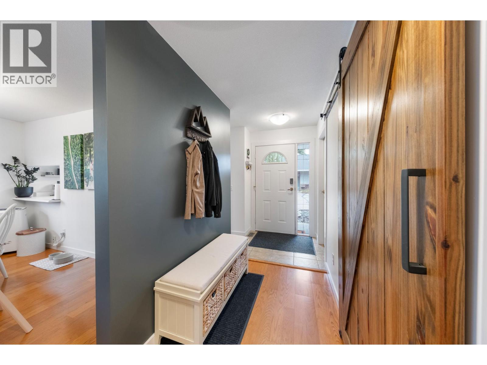 #12 215 Taylor Road - 28