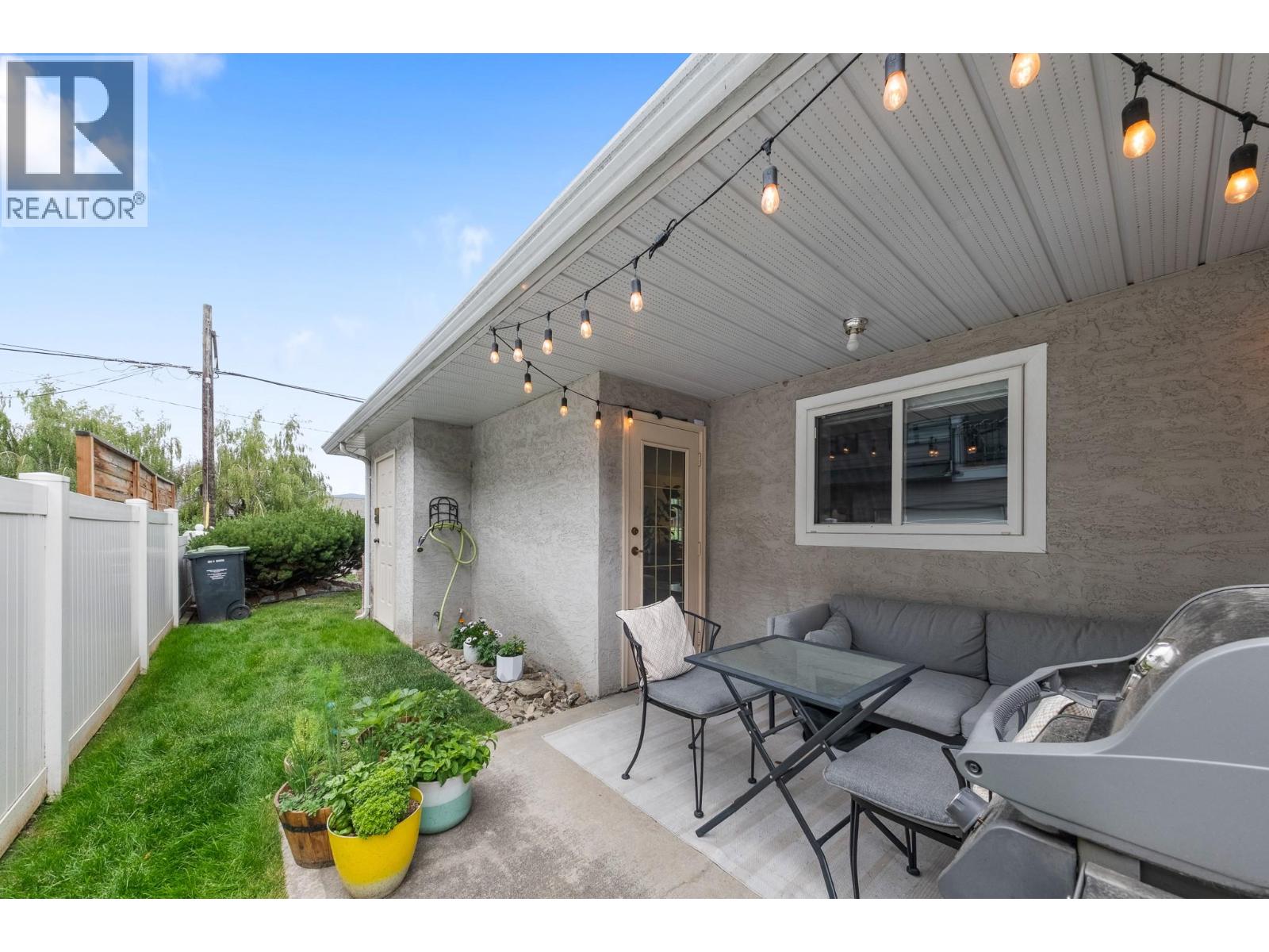 #12 215 Taylor Road - 34