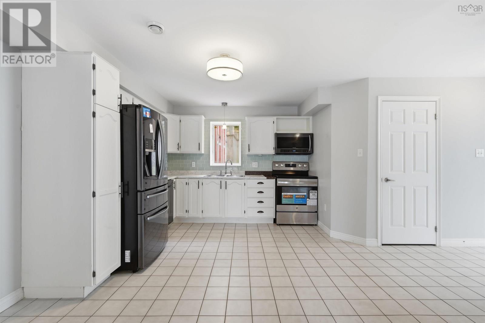 40 Amin Street - 9