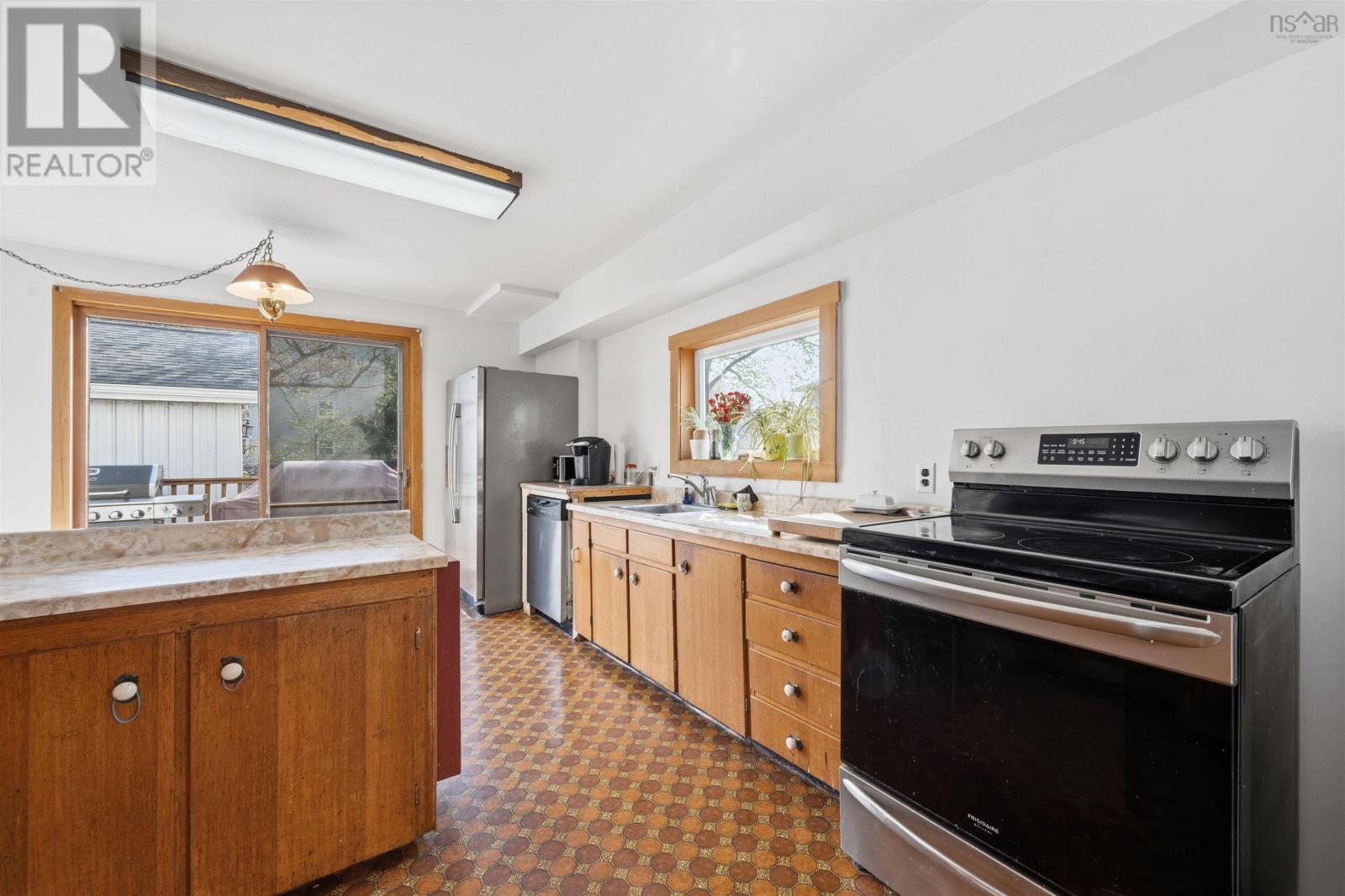 9 McFatridge Road - 15