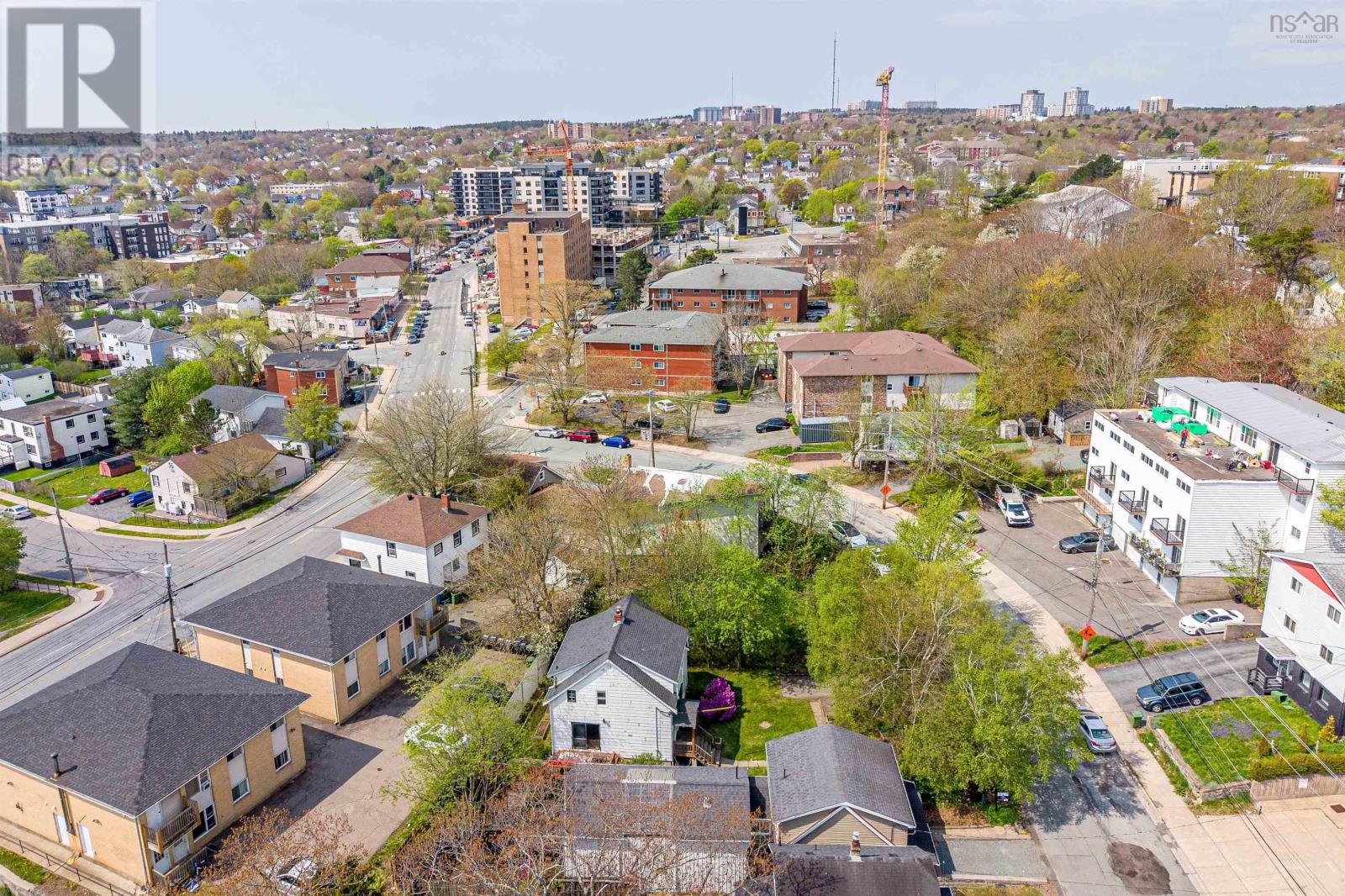 9 McFatridge Road - 44