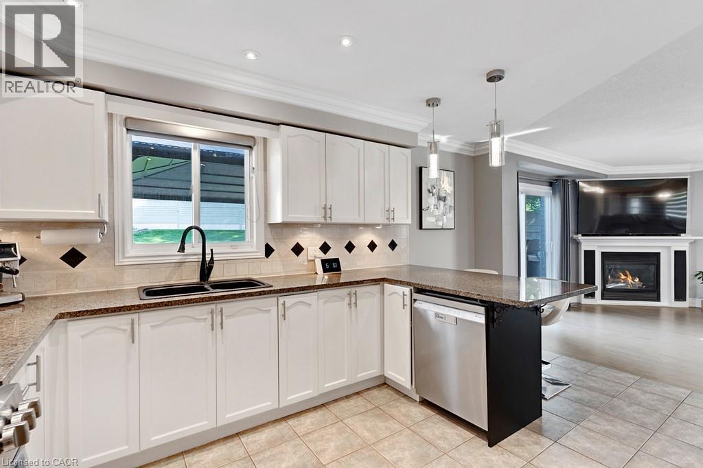84 AMANDA Walk - 31
