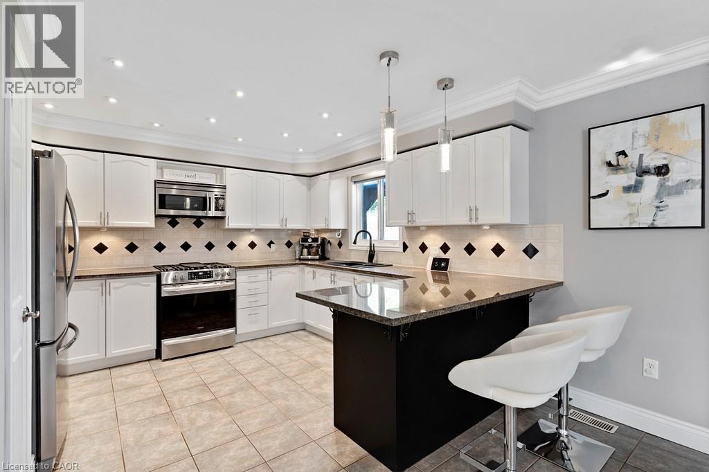 84 AMANDA Walk - 29