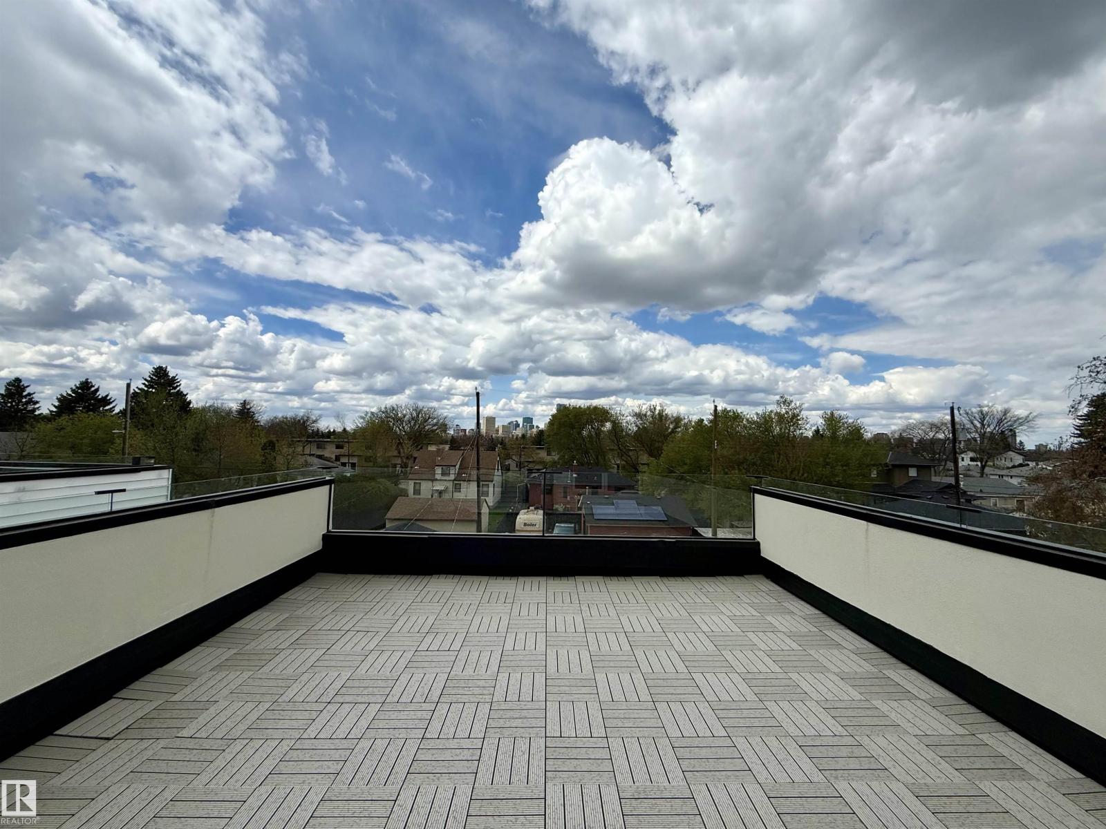 9624 86 ST NW - 53