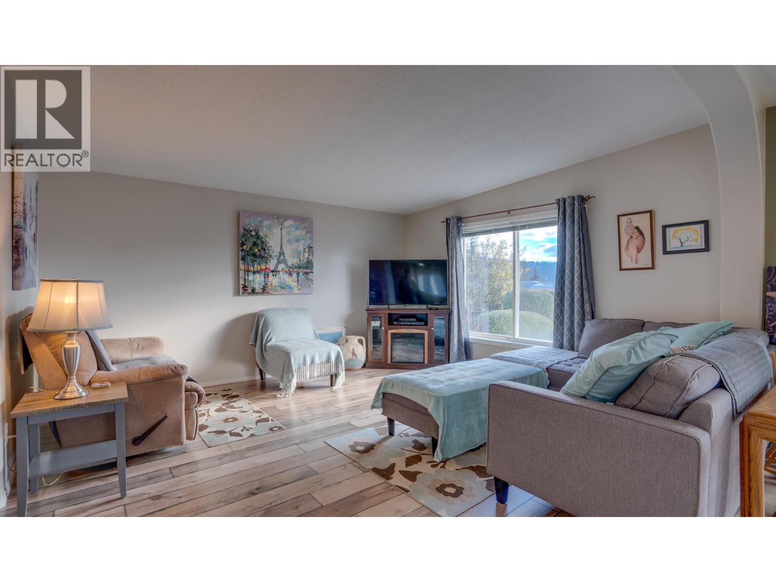 #43 9510 Highway 97N - 12