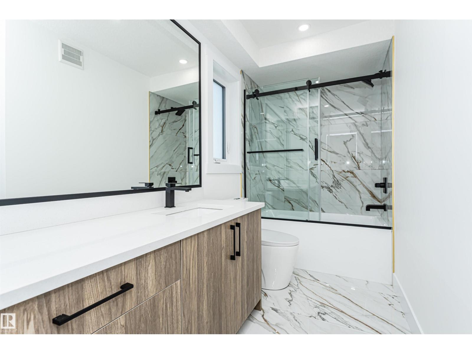 9624 86 ST NW - 67