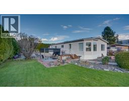 Living room - 9510 Highway 97n Unit# 43, Vernon, BC V1H1R8 Photo 8