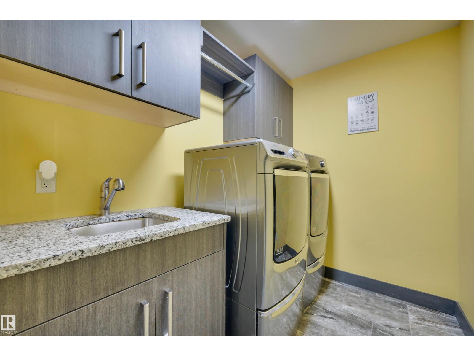 136 KIRPATRICK CR - 24