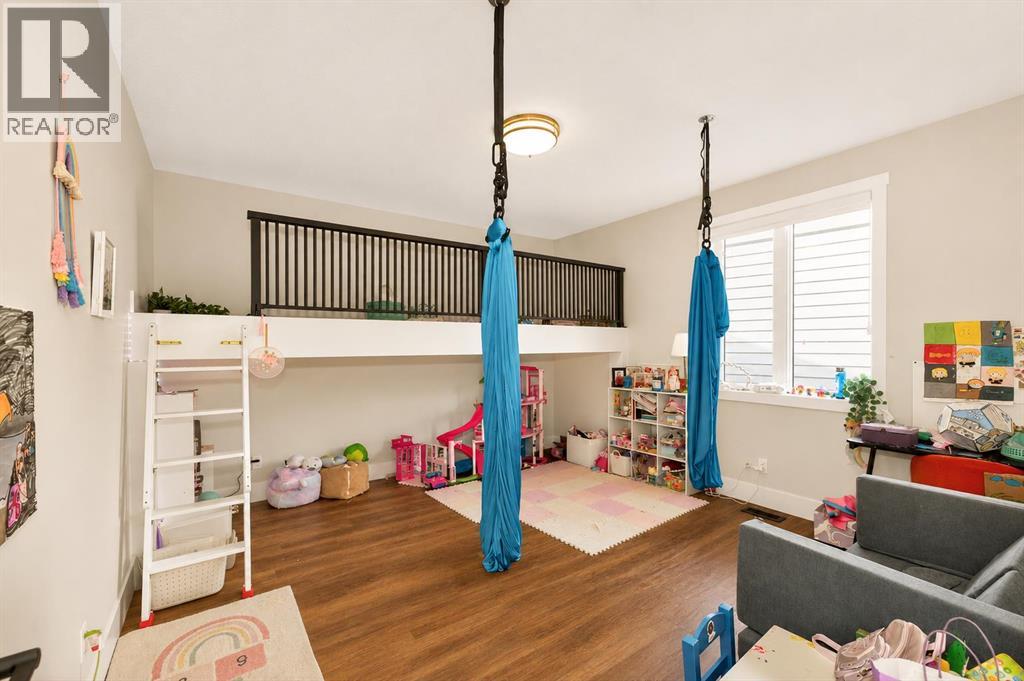 148 Crestridge Terrace SW - 18