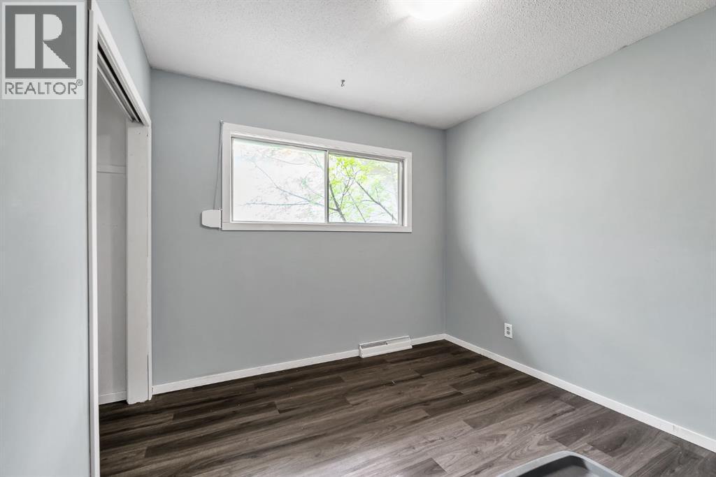 3156 Blakiston Drive NW - 18