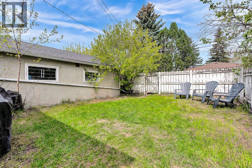 3156 Blakiston Drive NW - 37
