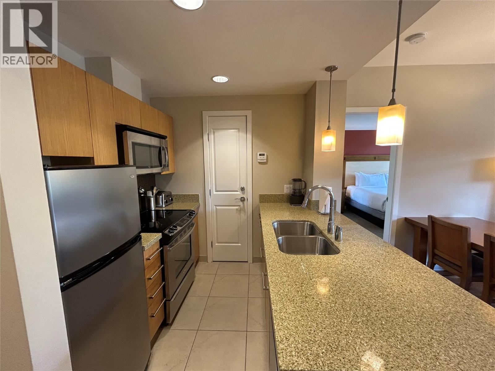 #434 15 Park Place - 8