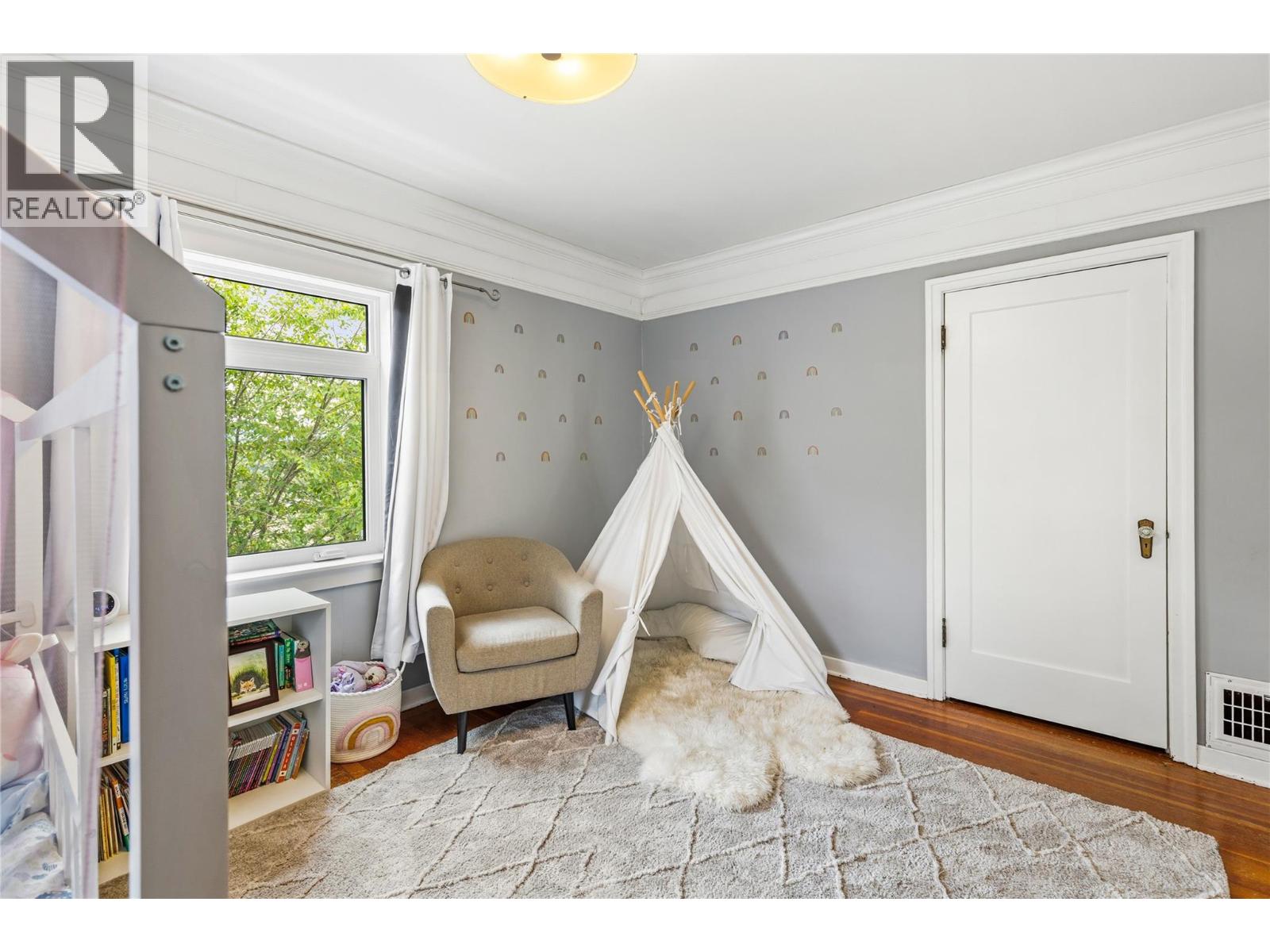 2302 23 Avenue - 52