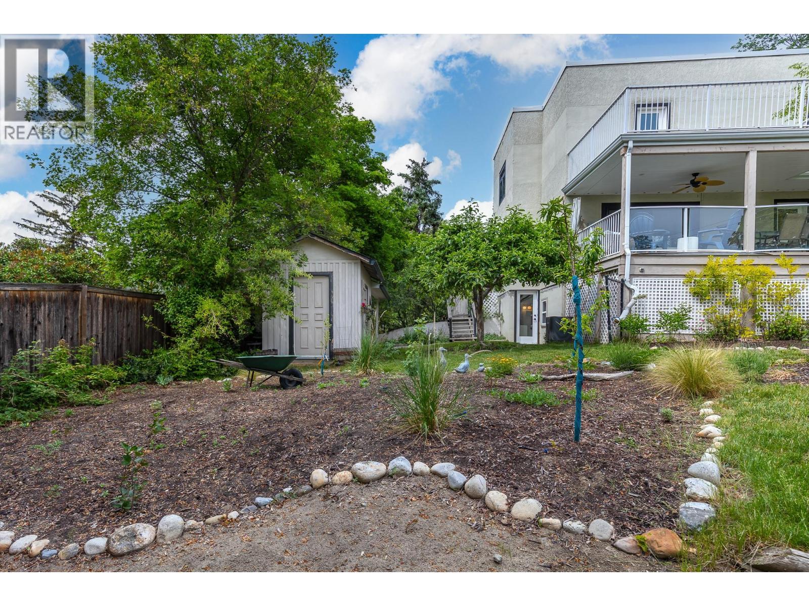 2302 23 Avenue - 86