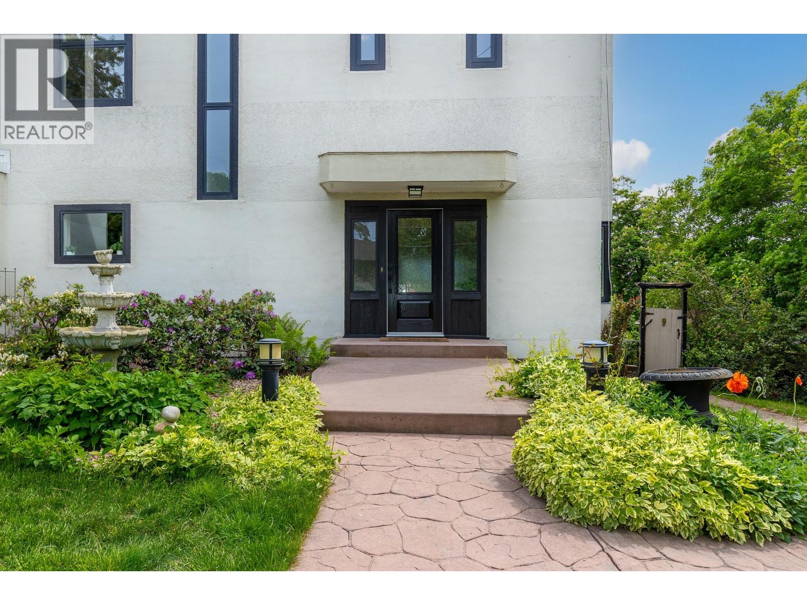 2302 23 Avenue - 87