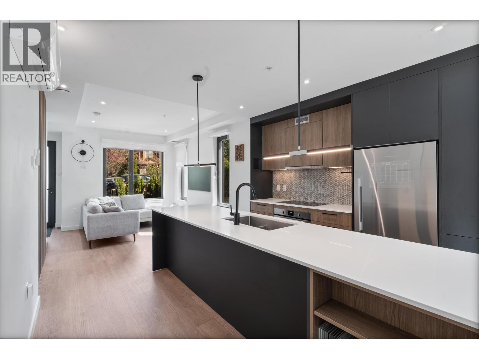 606 FOSTER Avenue - main photo