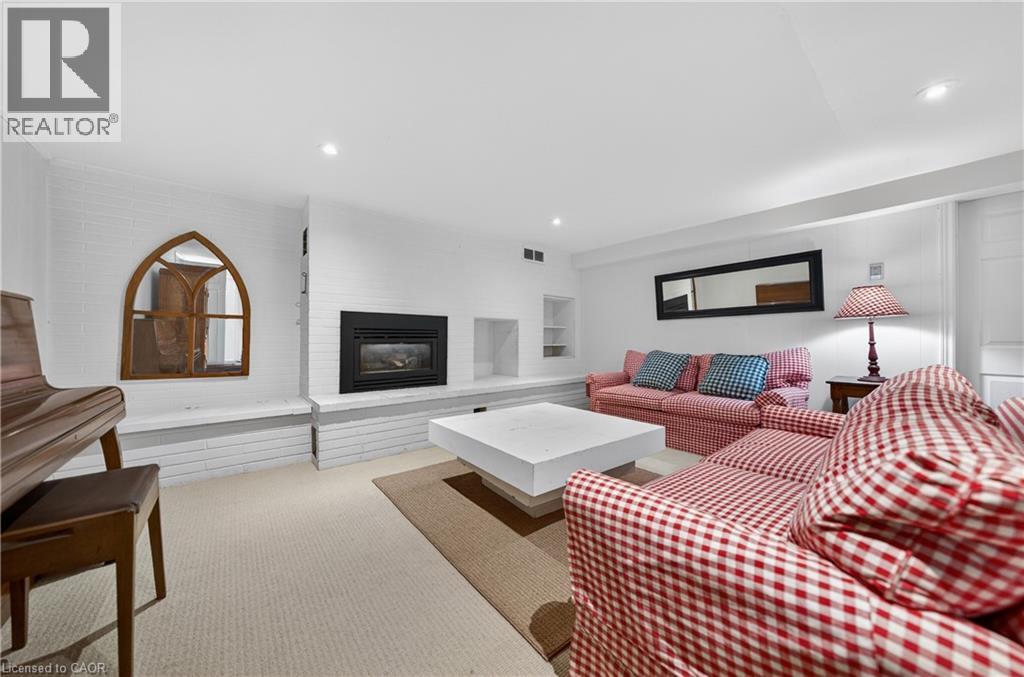 768 GLASGOW Street - 33