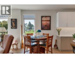 102 684 Island Hwy S, Campbell River, BC V9W1A6 Photo 11