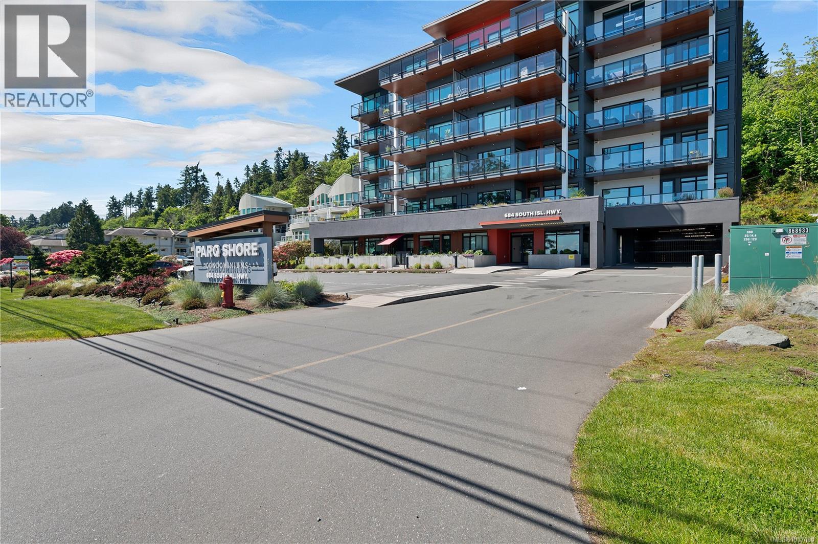 #102 684 Island Hwy S - 49