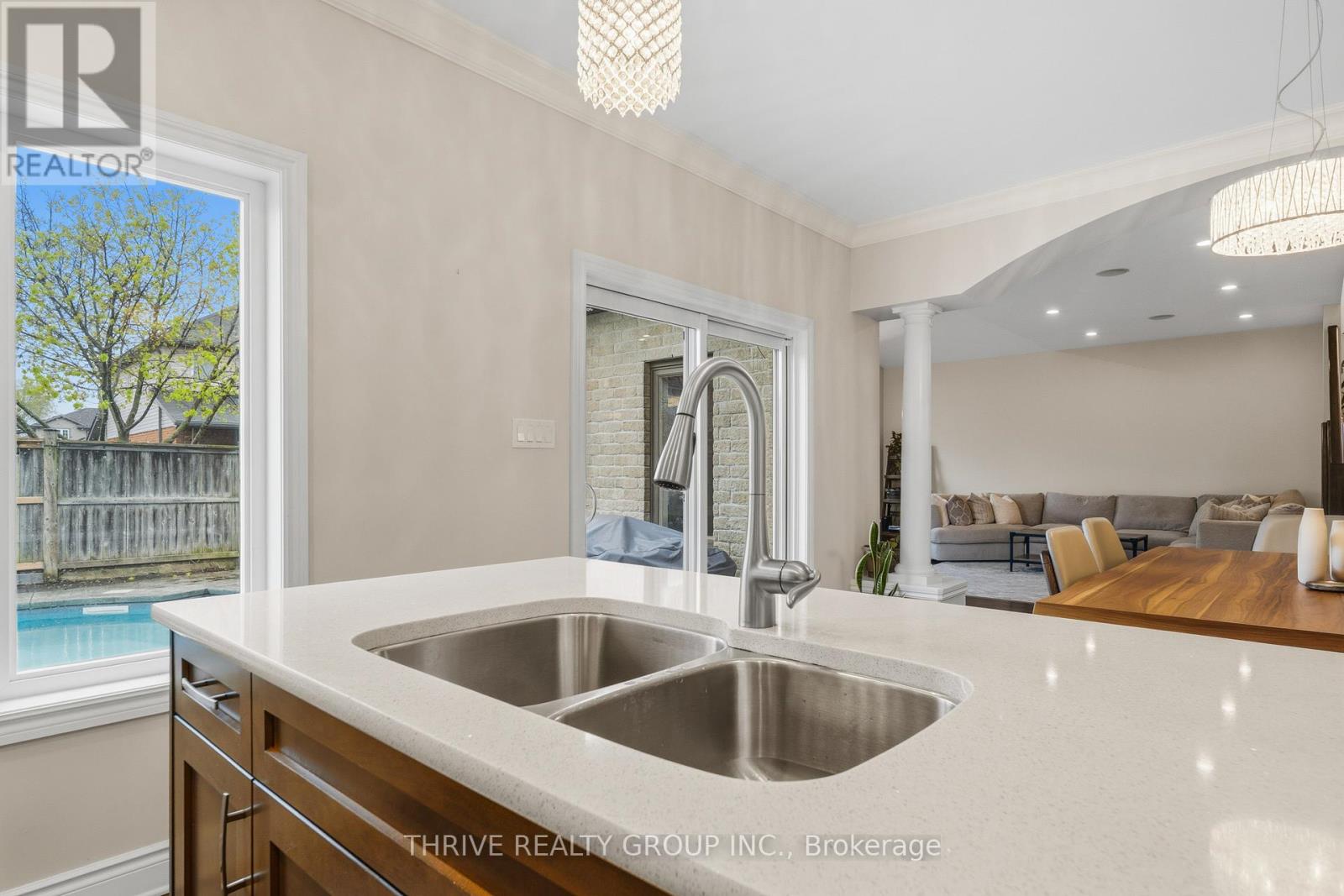 1500 HEALY LANE - 14