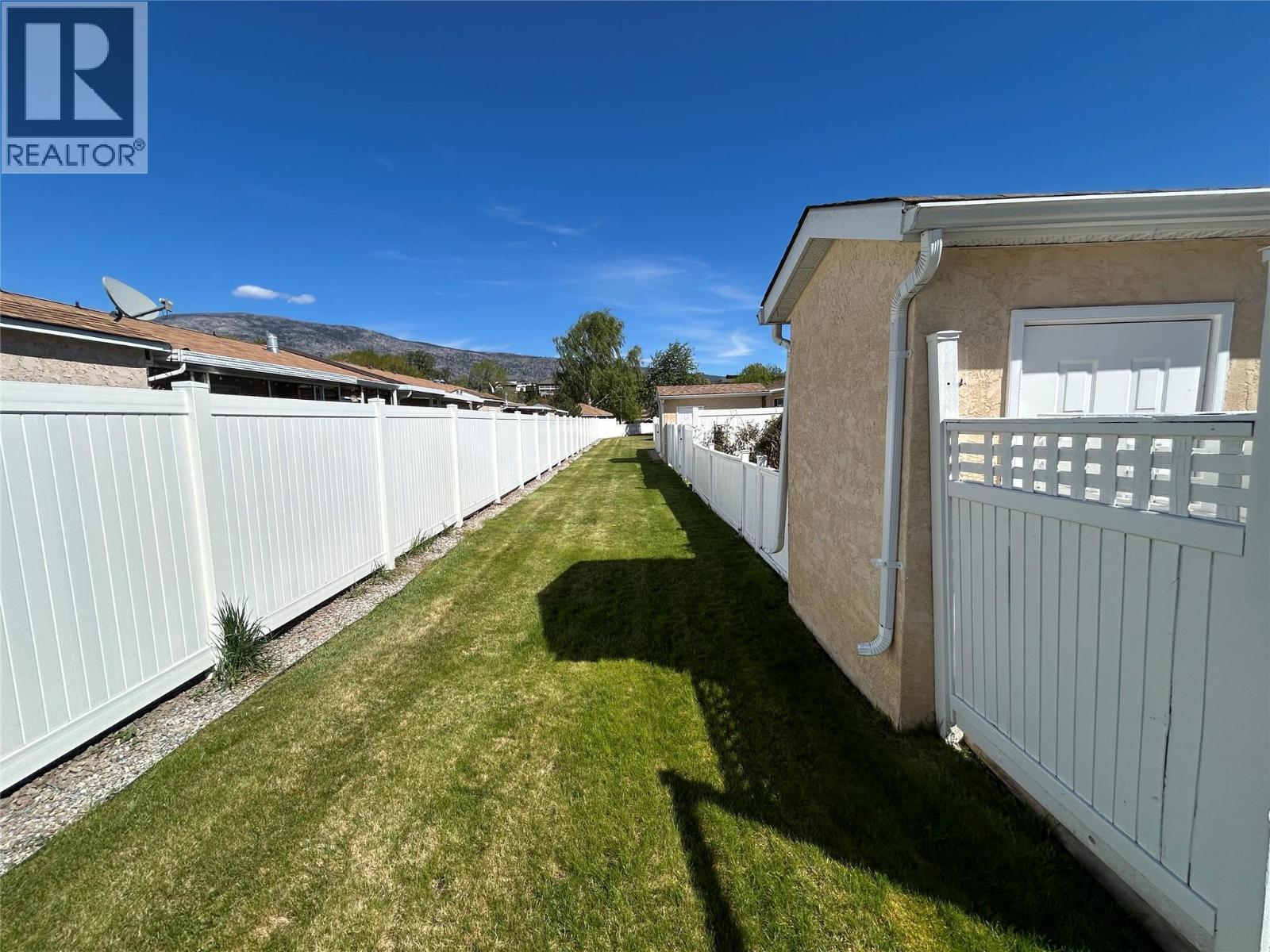 #9 145 Redwing Place - 35