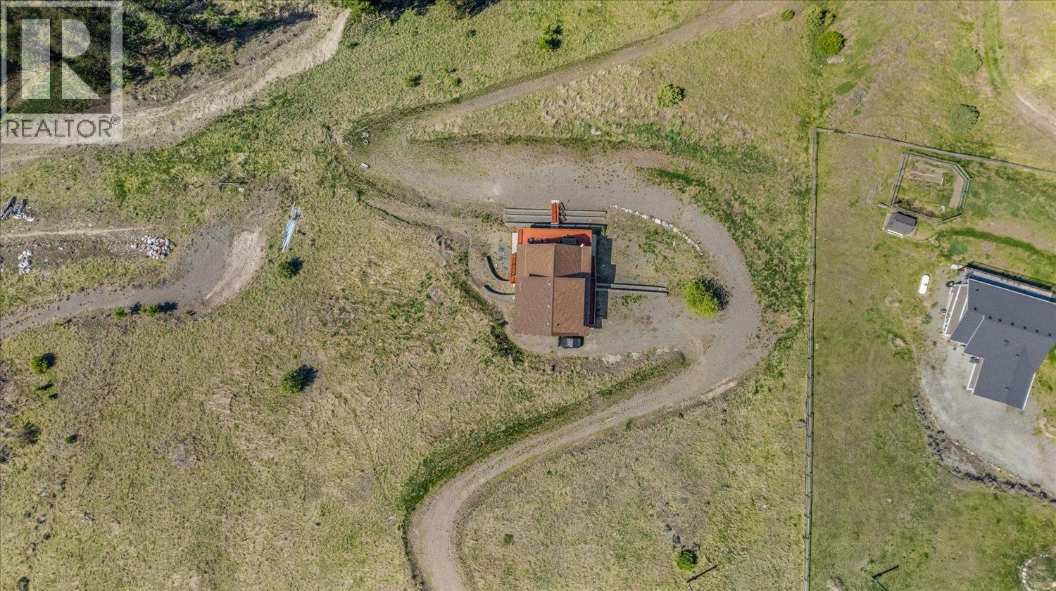 8605 Old Kamloops Road - 46
