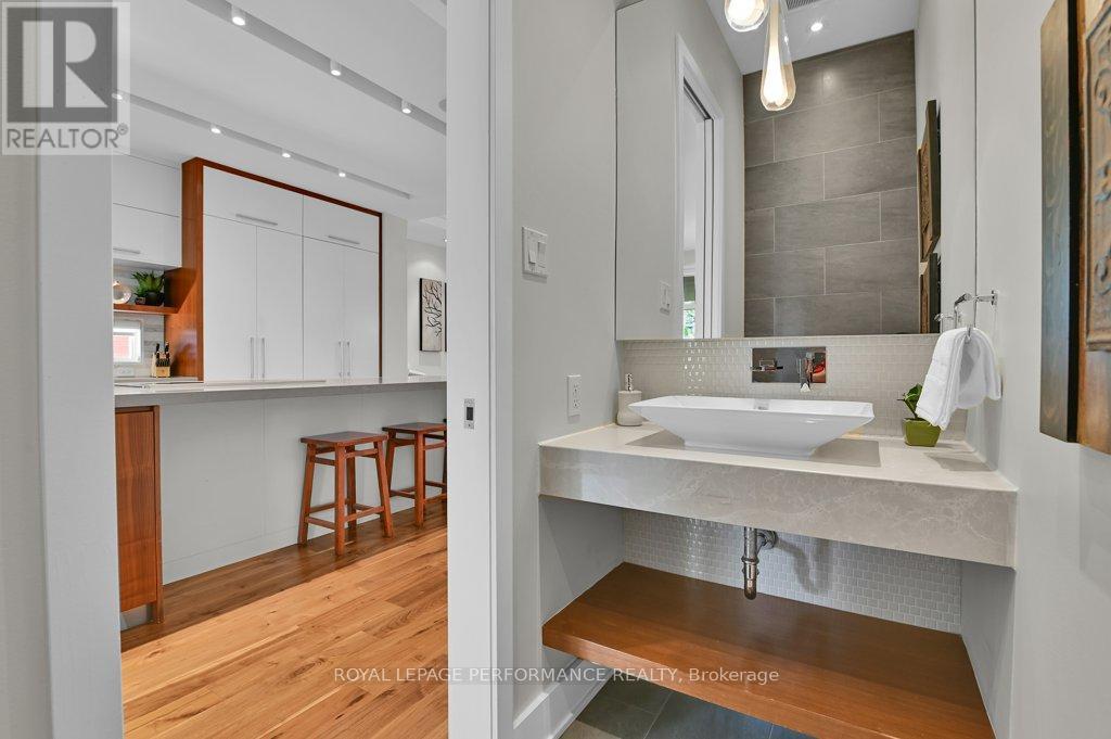 43 WILLARD STREET - 15