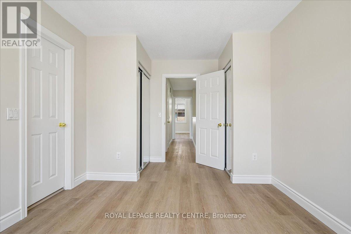 #110 50 STRATHAVEN DRIVE - 26