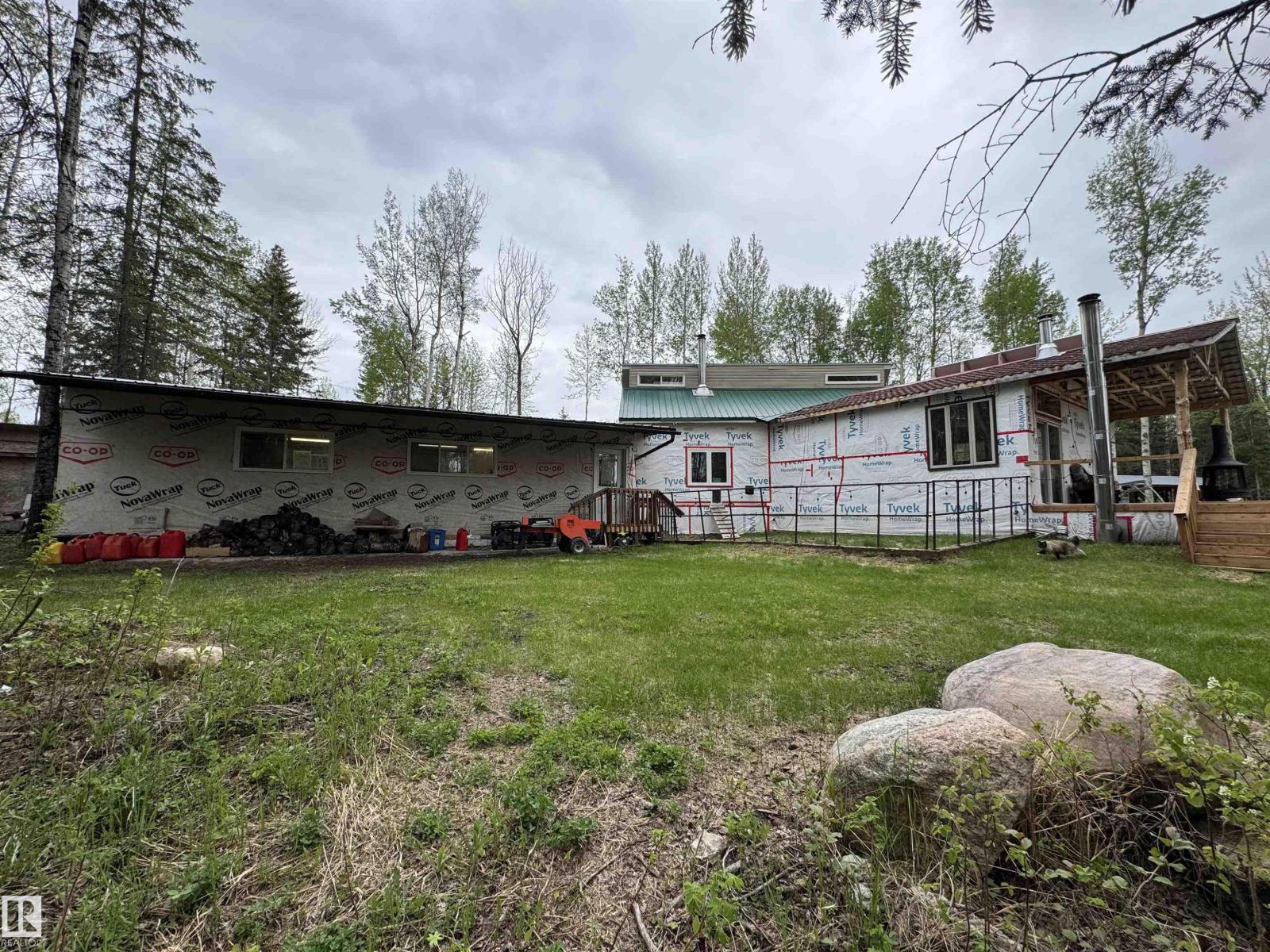 670070 HWY 44 - 55