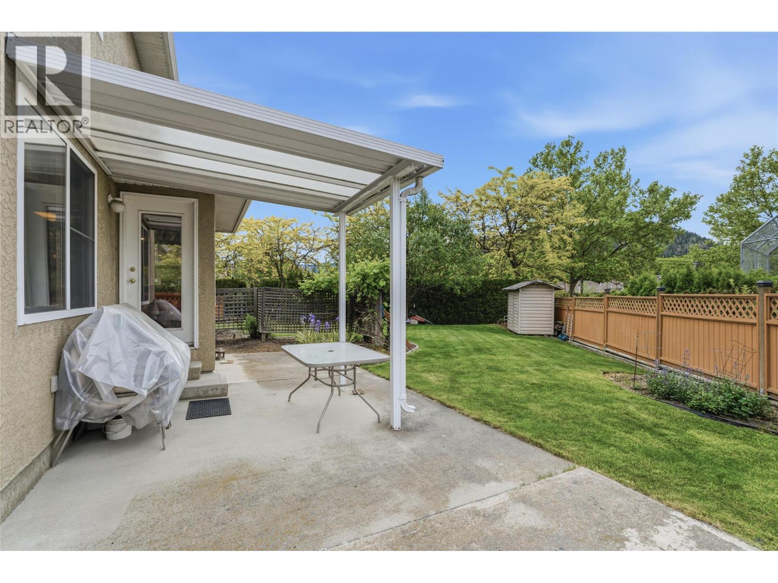 #137 445 Yates Road N - 36